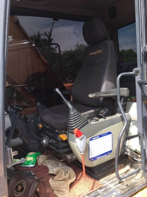 ขาย 1,485,000 บาท KOMATSU PC160-8 ทำงาน 9,077 ชม .  เครื่องดี ปั้มแรง โช่หนา เอวแน่น ไฟฟ้าครบ เอกสารเอินวอยท์   รถอยู่ จ.ร้อยเอ็ด โทร&amp;ไอดีไลน์ 0610710295
