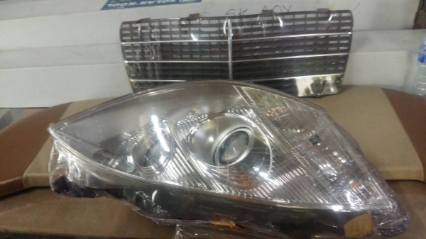 ไฟหน้าBENZ E230