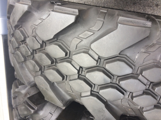 ยาง king cobra 33/10.5/16 ปี 15