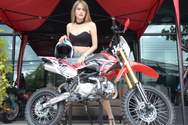 VSXR125โฉมใหม่มาแล้วววมีไฟหน้ามาพร้อมกับโปรโมชั่นแล้วจร้าาา