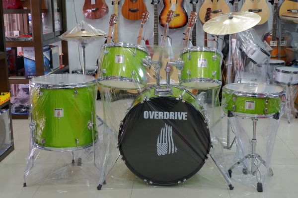โปรโมชั่น-กลองชุด ตัวใหญ่ Overdrive สีเขียวอ่อน ขอบเคลือบโครเมี่ยม ของใหม่ ครบชุด พร้อมเก้าอี้นั่ง ไม้ เล่นได้เลย