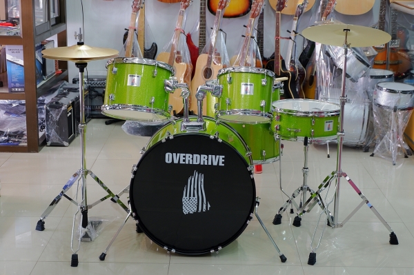 โปรโมชั่น-กลองชุด ตัวใหญ่ Overdrive สีเขียวอ่อน ขอบเคลือบโครเมี่ยม ของใหม่ ครบชุด พร้อมเก้าอี้นั่ง ไม้ เล่นได้เลย