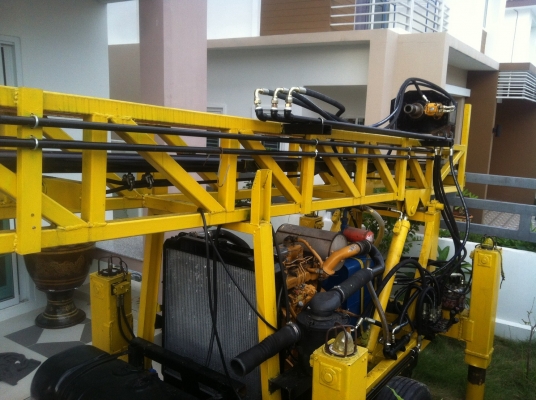 ขายเครื่องเจาะน้ำบาดาลแบบลากจูง (ของใหม่) ขายเครื่องเจาะน้ำบาดาลแบบลากจูง (ของใหม่)