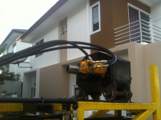 ขายเครื่องเจาะน้ำบาดาลแบบลากจูง (ของใหม่) ขายเครื่องเจาะน้ำบาดาลแบบลากจูง (ของใหม่)