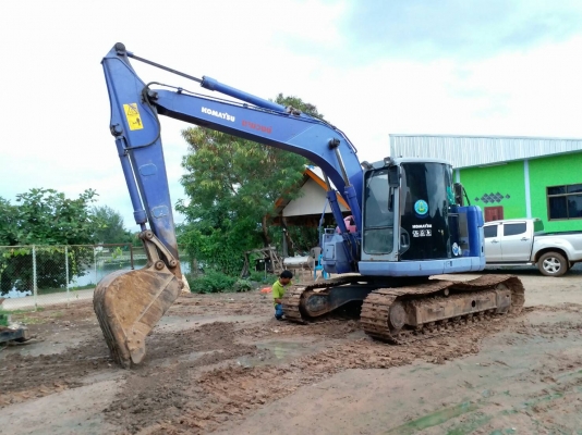 ขายด่วน KOMATSU PC128US สภาพสวยพร้อมใช้งาน เครื่องปั้มดีเยี่ยม ไฟฟ้าอยู่ แอร์เย็น เอวแน่น รถทำงานดี เร็วแรงไม่โหลด เอกสารใบอินวอยซ์ สนใจสอบถาม 093-0764943  088-3223272 k ตั้ม