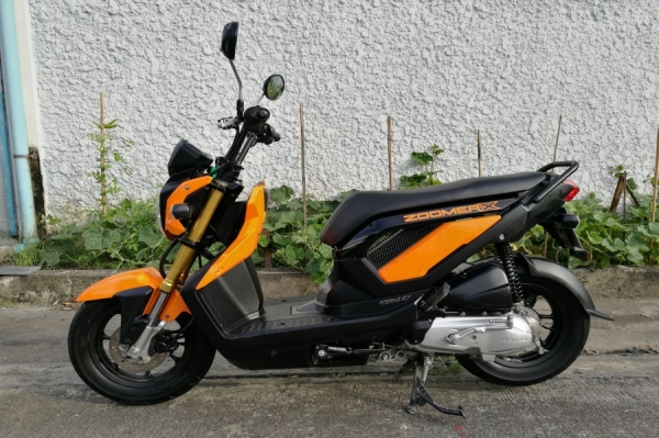 Zoomer x 2015 รถบ้านแท้ เจ้าของคนเดียว เล่มชุดโอนครบ Zoomer x 2015 รถบ้านแท้ เจ้าของคนเดียว เล่มชุดโอนครบ