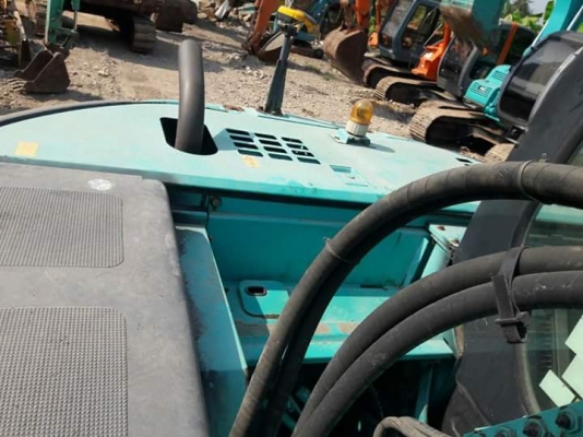 ขายKOBELCO SK135SR-1E  YY02  เก่าญี่ปุ่นแท้  มีลายแย๊ก  ใบแทรค 70  เดิมๆๆ  รถสวย สภาพดี พร้อมใช้  โทร  089-3818694  ดวงนภา