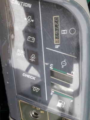 ขายKOMATSU PC30-7  เก่าญี่ปุ่นแท้  สภาพสวย พร้อมใช้  2,XXX  ชั่วโมง  โทร  089-3818694  ดวงนภา