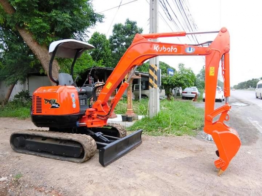 รถขุด ยี่ห้อ : KUBOTA  แบบ : U-30(ขนาดPC30) เก่านอกญี่ปุ่น100\% ไม่เคยใช้งานในไทย มีเอกสารใบอินวอย ** ราคา 380,000 บาท ต่อรองได้คะ ** สนใจติดต่อ-สอบถามได้ตลอดเวลานะคะ     โทร: 099-907-9273 กิ๊ฟ กมลชนก     โทร : 099-907-3356 ช่างบัง ไอดี ไลน์ : gift_174