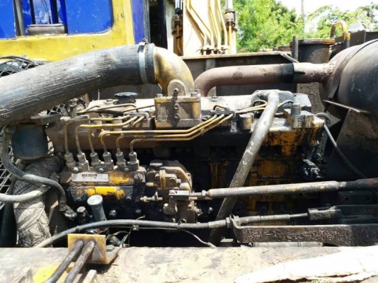 ขาย 275,000 บาท KOMATSU PC 100-3 เครื่องดี ปั้มแรง โซ่ใหม่ เอวแน่น ไฟฟ้าครบ เอกสารแจ้งจำหน่าย  รถอยู่ จ.ร้อยเอ็ด โทร&amp;ไอดีไลน์ 0610710295