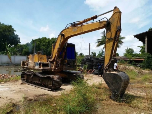ขาย 275,000 บาท KOMATSU PC 100-3 เครื่องดี ปั้มแรง โซ่ใหม่ เอวแน่น ไฟฟ้าครบ เอกสารแจ้งจำหน่าย  รถอยู่ จ.ร้อยเอ็ด โทร&amp;ไอดีไลน์ 0610710295
