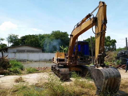 ขาย 275,000 บาท KOMATSU PC 100-3 เครื่องดี ปั้มแรง โซ่ใหม่ เอวแน่น ไฟฟ้าครบ เอกสารแจ้งจำหน่าย  รถอยู่ จ.ร้อยเอ็ด โทร&amp;ไอดีไลน์ 0610710295