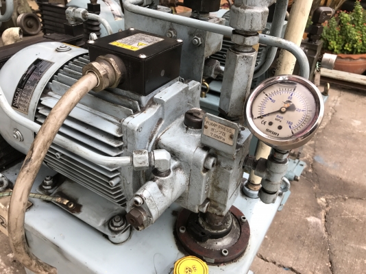 ขายชุดปั้มน้ำมันไฮโดรลิค Nachi 3HP. 220V 3สาย (พร้อมแปลงไฟ 380V) made in Japan ขนาดถัง 20ลิตร สภาพสวยมากตัดจากเครื่อง พร้อมใช้งาน มี 4ชุดครับ
