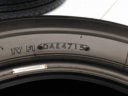 ยาง \% คัดสภาพ Bridgestone Turanza ER33  215 60 16 ผลิตปลายปี 2015 ยางสวย ดอกหนาๆ วิ่งต่อได้อีกยาวๆ ขายถูก 4 เส้น 4000.- NET  ใส่ ถ่วง เปลี่ยนจุ๊บใหม่ฟรี รับบัตรเครดิตทุกธนาคาร ส่งทั่วไทย