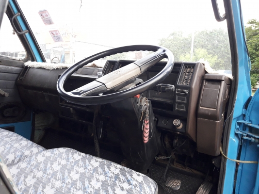 ขาย6ล้อ ISUZU NKR110 แรงม้า รถห้างแท้ ดาวน์98,000บาทออกรถได้เลย ไม่เช็คเครดิตบูโร เครื่องเยี่ยม แน่น