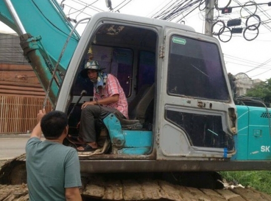 ขาย!! &gt;&gt;&gt; Kobelco Sk220 mark3 ราคา 520,000 บาท &lt;&lt;&lt; เบอร์ติดต่อ 098-7155789