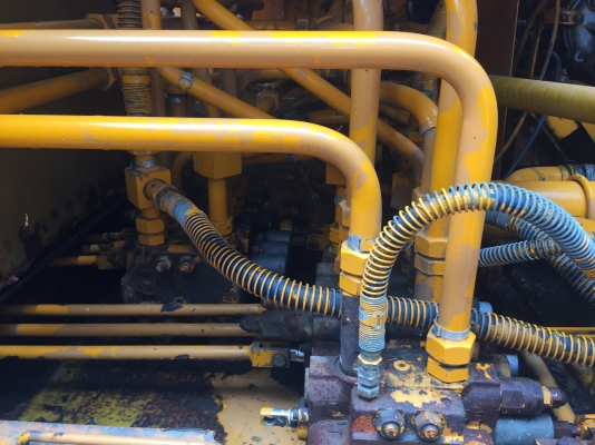 ขายครับ รถขุด kobelco K904C  รถเก่านอกแท้ๆนำเข้าจากญี่ปุ่นเอง