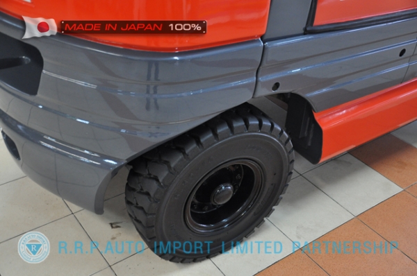 ขายรถโฟล์คลิฟท์มือสอง TOYOTA รุ่น 6FD30-30860 นำเข้าจากประเทศญี่ปุ่น 100\% ไม่เคยใช้งานในไทย