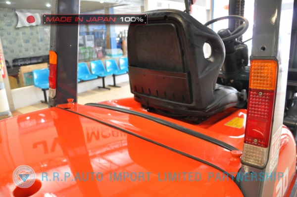 ขายรถโฟล์คลิฟท์มือสอง TOYOTA รุ่น 6FD30-30860 นำเข้าจากประเทศญี่ปุ่น 100\% ไม่เคยใช้งานในไทย