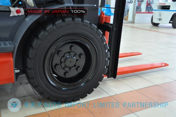 ขายรถโฟล์คลิฟท์มือสอง TOYOTA รุ่น 6FD30-30860 นำเข้าจากประเทศญี่ปุ่น 100\% ไม่เคยใช้งานในไทย