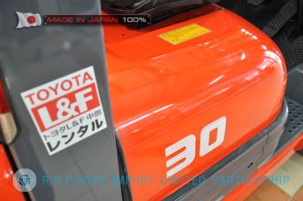 ขายรถโฟล์คลิฟท์มือสอง TOYOTA รุ่น 6FD30-30860 นำเข้าจากประเทศญี่ปุ่น 100\% ไม่เคยใช้งานในไทย