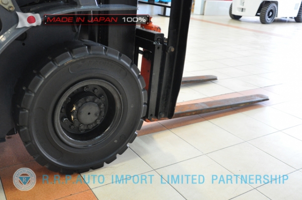 ขายรถโฟล์คลิฟท์มือสอง TOYOTA รุ่น 6FD18-14910 นำเข้าจากประเทศญี่ปุ่น 100\% ไม่เคยใช้งานในไทย