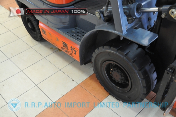 ขายรถโฟล์คลิฟท์มือสอง TOYOTA รุ่น 6FD18-14910 นำเข้าจากประเทศญี่ปุ่น 100\% ไม่เคยใช้งานในไทย