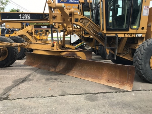 รถเกรด Cat140H ปี2002 รถอเมริกา100\% สภาพดี ใบมีด16ฟุต ตรวจเช็คก่อนส่ง พร้อมทำงานทันที