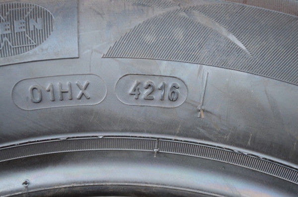 MICHELIN XM2 185/60R14 เส้นละ 1,750 บาท