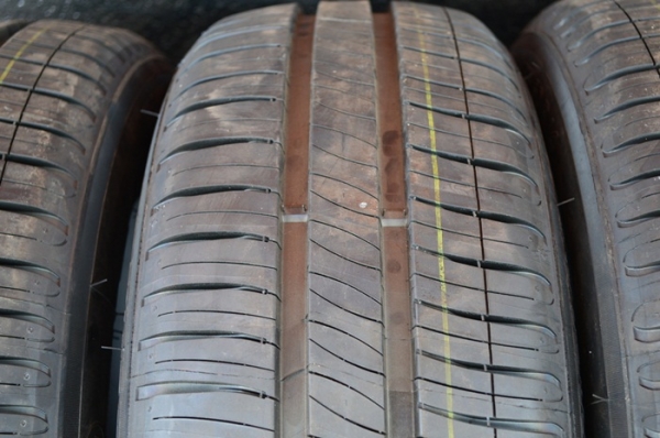MICHELIN XM2 185/60R14 เส้นละ 1,750 บาท MICHELIN XM2 185/60R14 เส้นละ 1,750 บาท