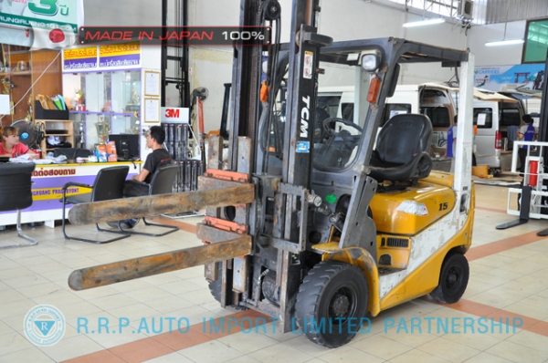 ขายรถโฟล์คลิฟท์มือสอง TCM-FD15T12-4IH00107 นำเข้าจากประเทศญี่ปุ่น 100\% ไม่เคยใช้งานในไทย