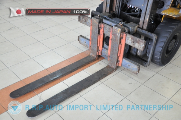 ขายรถโฟล์คลิฟท์มือสอง TCM-FD15T12-4IH00107 นำเข้าจากประเทศญี่ปุ่น 100\% ไม่เคยใช้งานในไทย