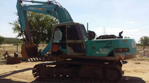 ขาย 465,000฿.KOBELCO.sk.220-3 เครื่องดีปั้มดีเอวดีช่วงล่างดี ไฟฟ้าตัด.เอกสารใบซื้อขาย รถอยู่.มหาชัย. Tel 0927459124