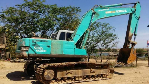 ขาย 465,000฿.KOBELCO.sk.220-3 เครื่องดีปั้มดีเอวดีช่วงล่างดี ไฟฟ้าตัด.เอกสารใบซื้อขาย รถอยู่.มหาชัย. Tel 0927459124
