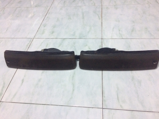 ไฟเลี้ยวคู่หน้า มาสด้า323