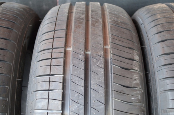 MICHELIN XM2 195/60R15 เส้นละ 2,500 บาทปี16 MICHELIN XM2 195/60R15 เส้นละ 2,500 บาทปี16