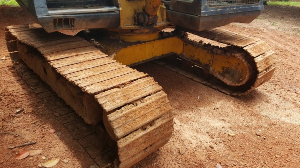 ขาย แบคโฮ KOMATSU PC60-5 เอกสารใบซื้อขาย เครื่องดี ปั้มนิ้ว ช่วงล่างเต็ม ได้ 2 บุ้งกี๋ ราคาต่อรองได้ครับ