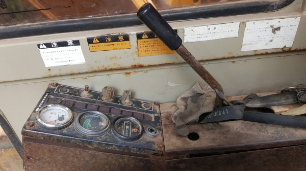 ขาย แบคโฮ KOMATSU PC60-5 เอกสารใบซื้อขาย เครื่องดี ปั้มนิ้ว ช่วงล่างเต็ม ได้ 2 บุ้งกี๋ ราคาต่อรองได้ครับ