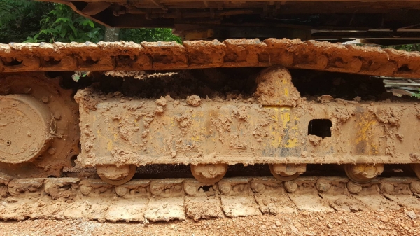 ขาย แบคโฮ KOMATSU PC60-5 เอกสารใบซื้อขาย เครื่องดี ปั้มนิ้ว ช่วงล่างเต็ม ได้ 2 บุ้งกี๋ ราคาต่อรองได้ครับ