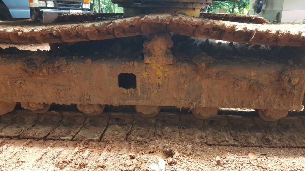 ขาย แบคโฮ KOMATSU PC60-5 เอกสารใบซื้อขาย เครื่องดี ปั้มนิ้ว ช่วงล่างเต็ม ได้ 2 บุ้งกี๋ ราคาต่อรองได้ครับ