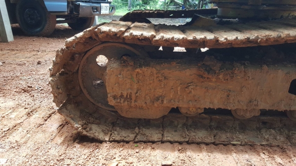 ขาย แบคโฮ KOMATSU PC60-5 เอกสารใบซื้อขาย เครื่องดี ปั้มนิ้ว ช่วงล่างเต็ม ได้ 2 บุ้งกี๋ ราคาต่อรองได้ครับ
