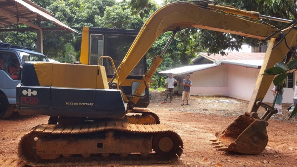 ขาย แบคโฮ KOMATSU PC60-5 เอกสารใบซื้อขาย เครื่องดี ปั้มนิ้ว ช่วงล่างเต็ม ได้ 2 บุ้งกี๋ ราคาต่อรองได้ครับ