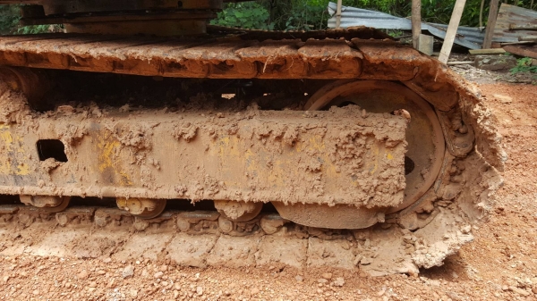 ขาย แบคโฮ KOMATSU PC60-5 เอกสารใบซื้อขาย เครื่องดี ปั้มนิ้ว ช่วงล่างเต็ม ได้ 2 บุ้งกี๋ ราคาต่อรองได้ครับ
