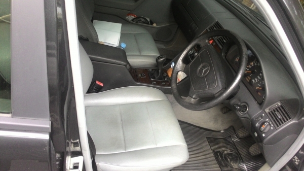 BENZ C180 ปี97เกียร์ ธรรมดา