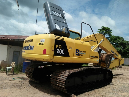 ขายด่วน!! Komatsu PC200-8 ไมล์ ชม. 15,000 สภาพสวยมากค่ะ