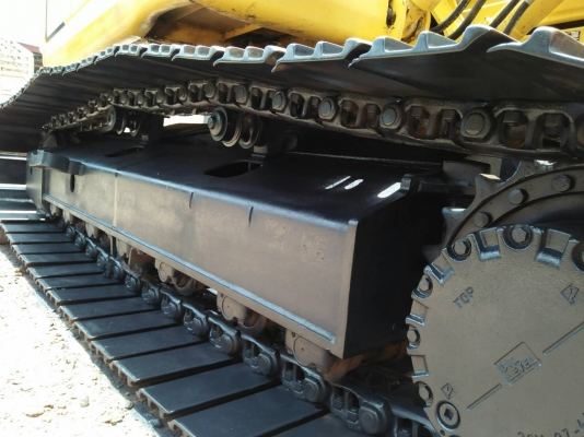 ขายด่วน!! Komatsu PC200-8 ไมล์ ชม. 15,000 สภาพสวยมากค่ะ