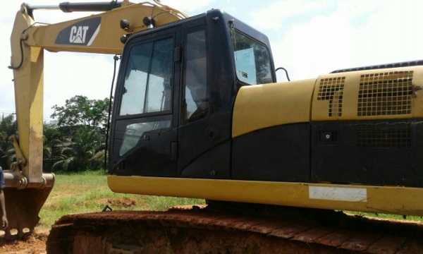 ขายดาวน์!! Cat320D ไมล์ 6,000 ชม. สภาพสวยค่ะ ขายดาวน์!! Cat320D ไมล์ 6,000 ชม. สภาพสวยค่ะ