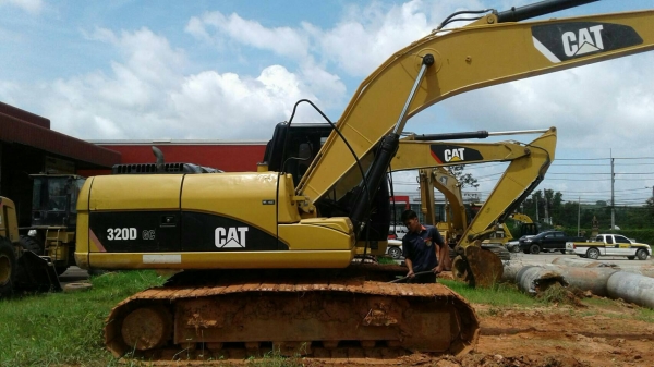 ขายดาวน์!! Cat320D ไมล์ 6,000 ชม. สภาพสวยค่ะ