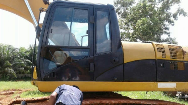 ขายดาวน์!! Cat320D ไมล์ 6,000 ชม. สภาพสวยค่ะ ขายดาวน์!! Cat320D ไมล์ 6,000 ชม. สภาพสวยค่ะ