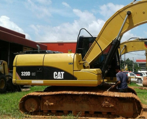 ขายดาวน์!! Cat320D ไมล์ 6,000 ชม. สภาพสวยค่ะ ขายดาวน์!! Cat320D ไมล์ 6,000 ชม. สภาพสวยค่ะ